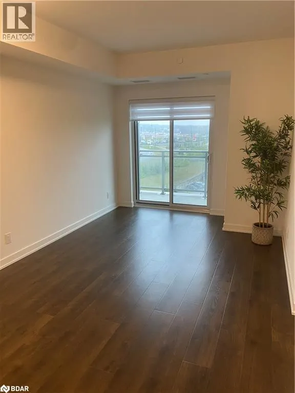 56 LAKESIDE Terrace