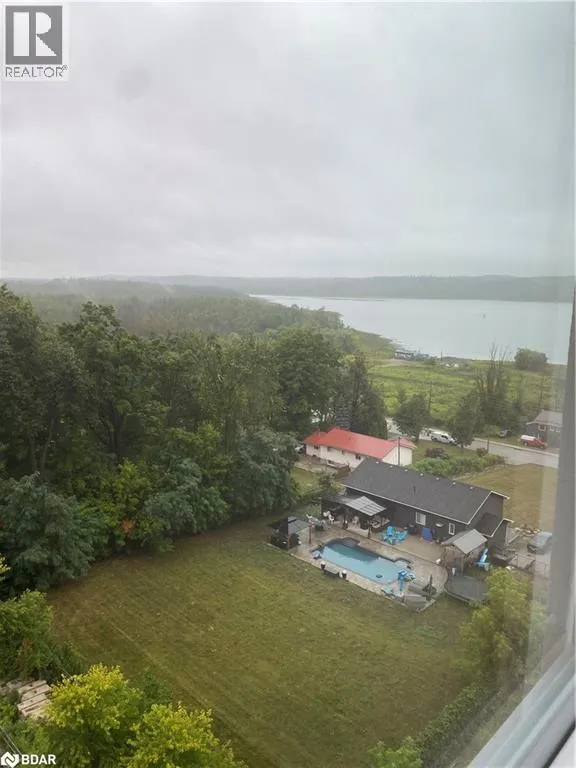 56 LAKESIDE Terrace