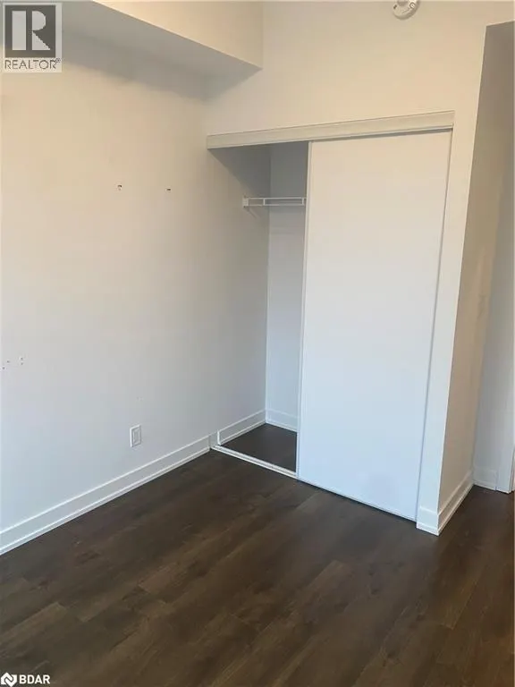 56 LAKESIDE Terrace