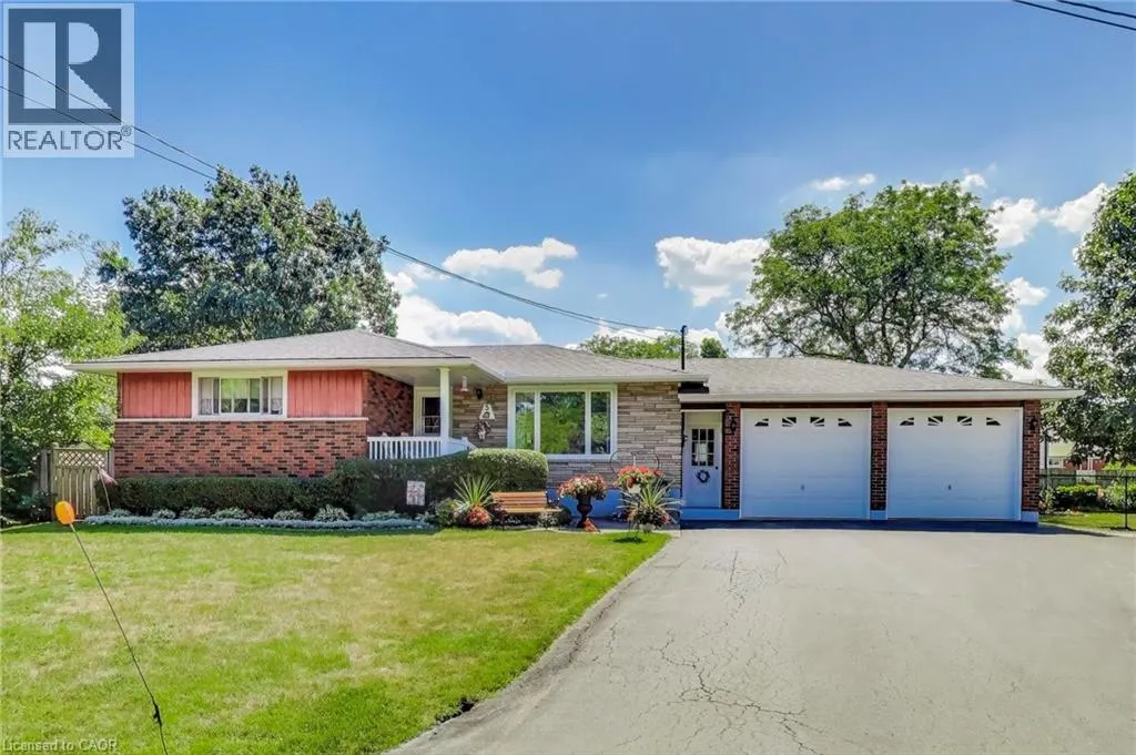 5 WOODSVIEW Place