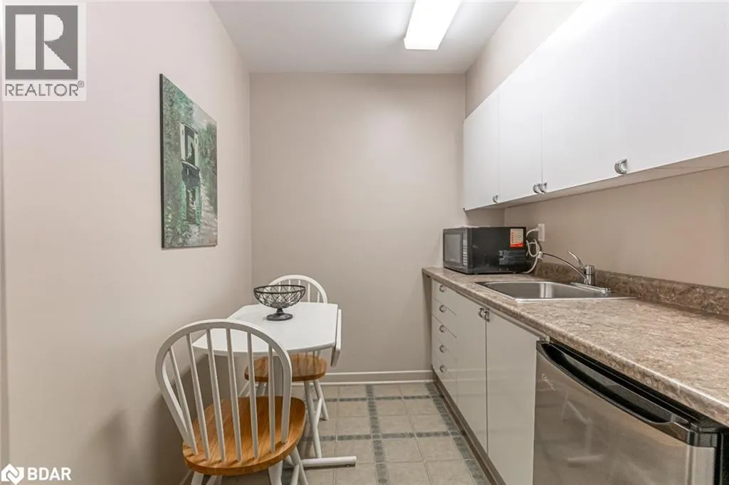 181 COLLIER Street Unit# 206, #206