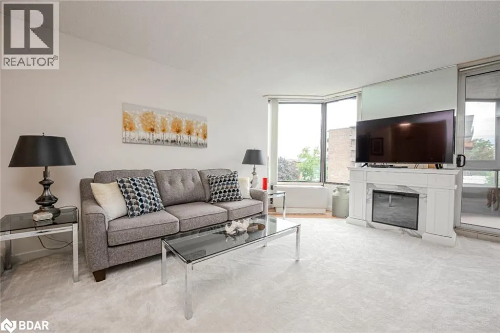 181 COLLIER Street Unit# 206, #206