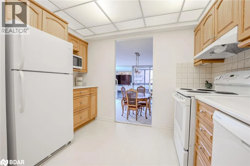 181 COLLIER Street Unit# 206, #206