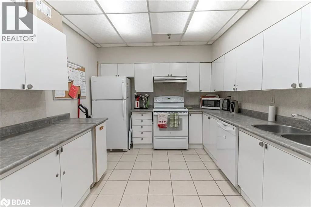 181 COLLIER Street Unit# 206, #206