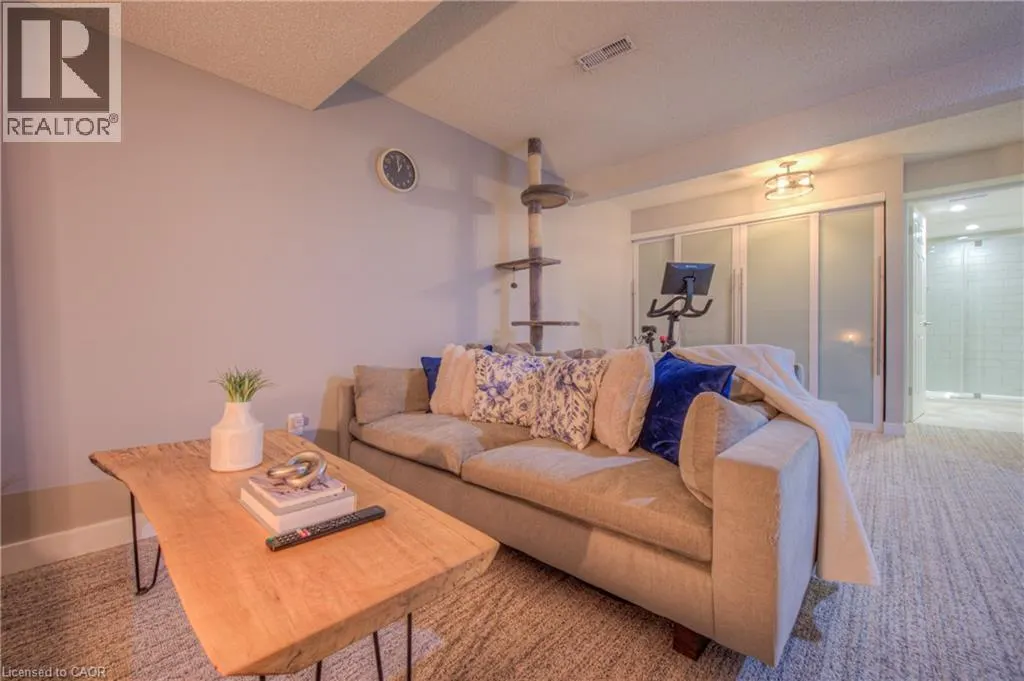 313 GEORGE Street N Unit# 4, #4