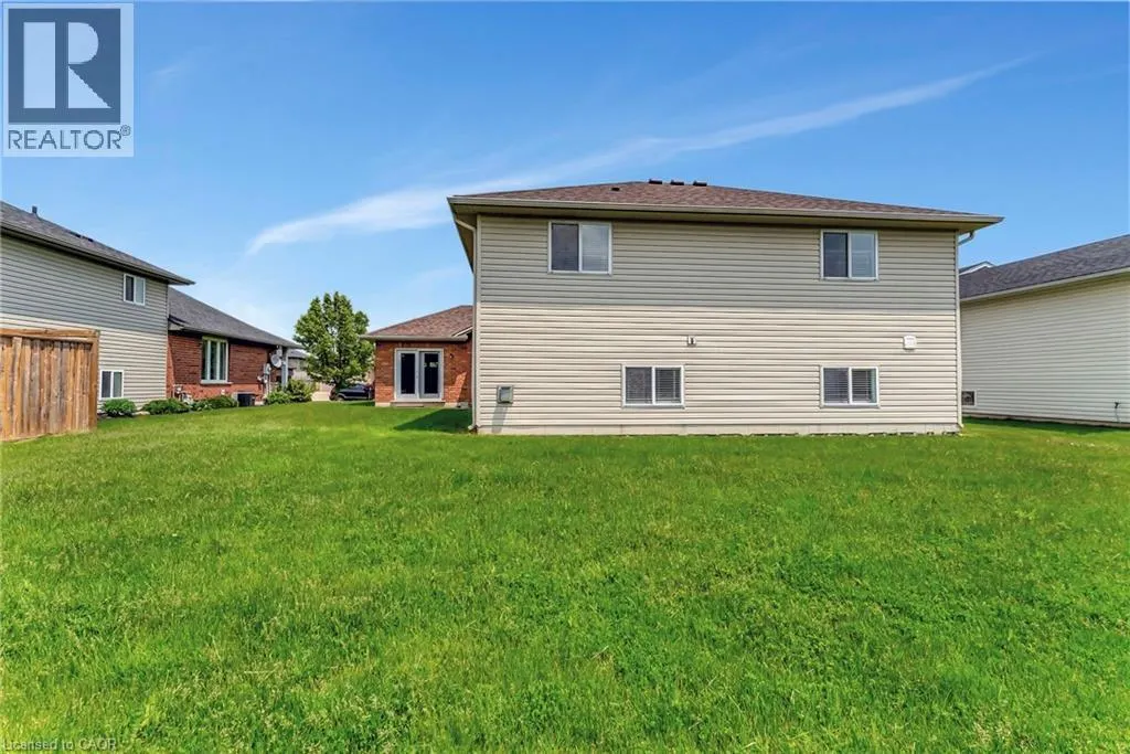 25 MAPLEVIEW Drive