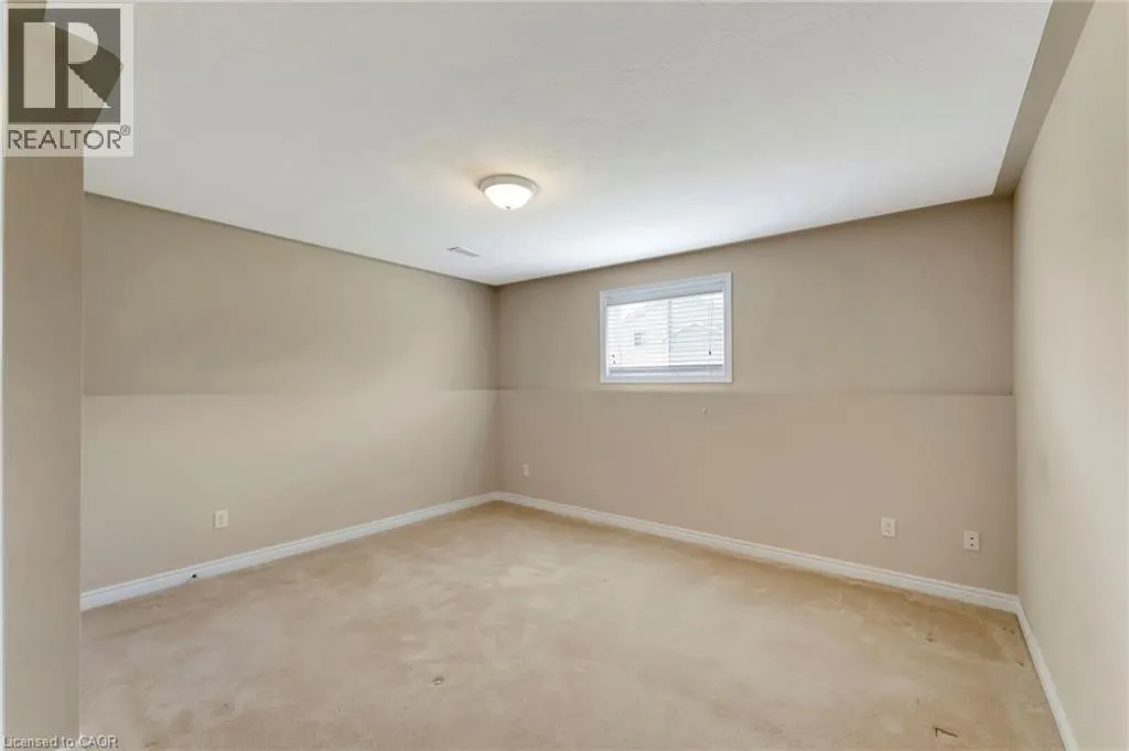25 MAPLEVIEW Drive
