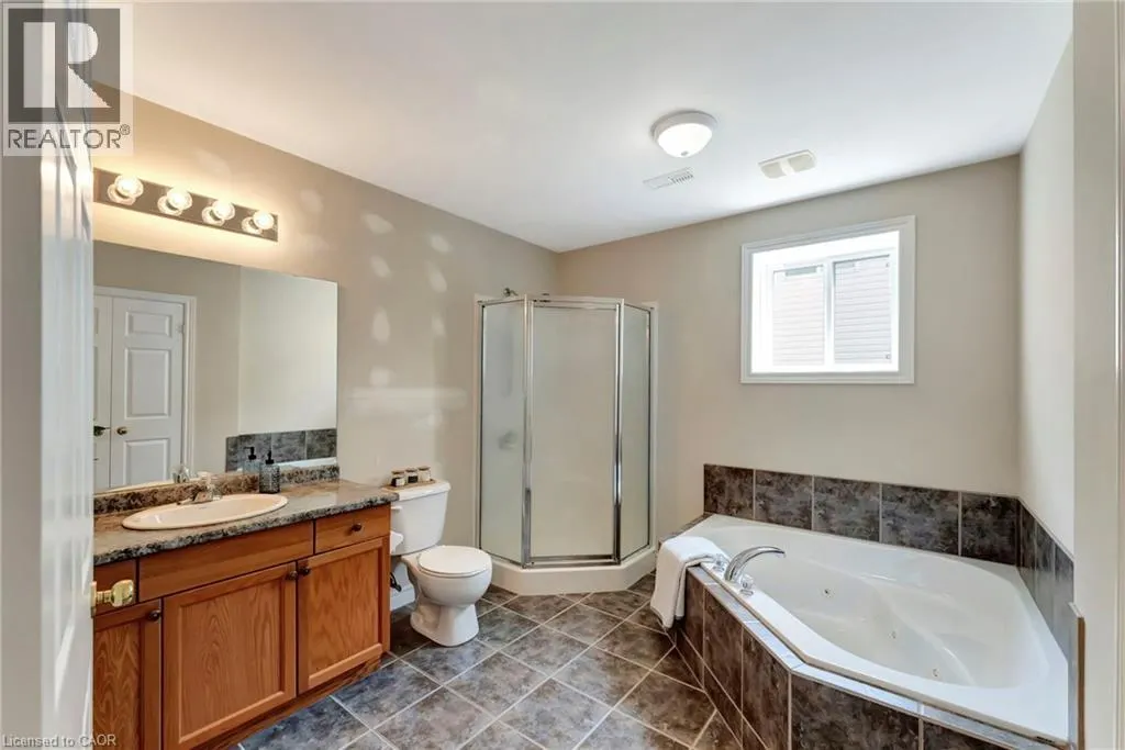 25 MAPLEVIEW Drive