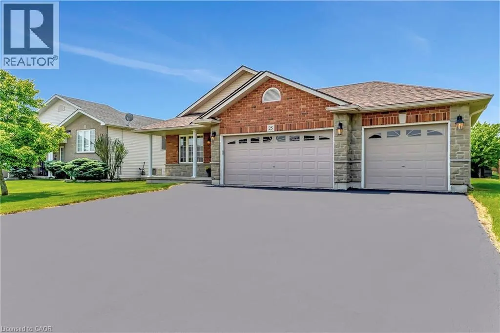 25 MAPLEVIEW Drive