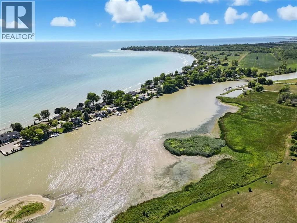 55 RIVERBEND Crescent