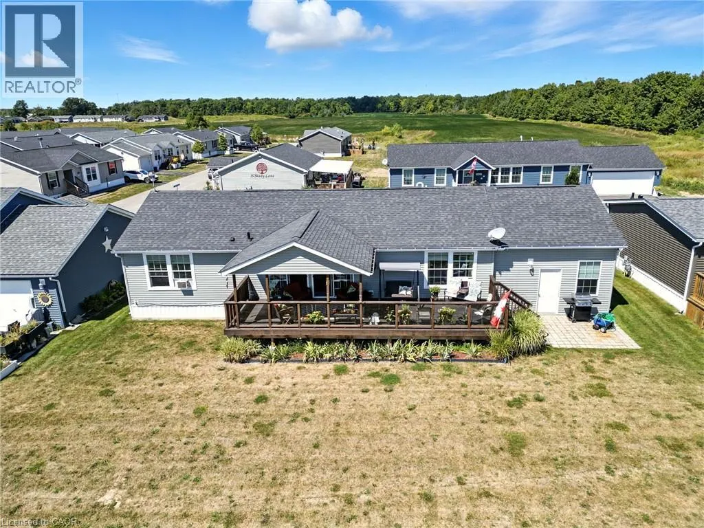 55 RIVERBEND Crescent