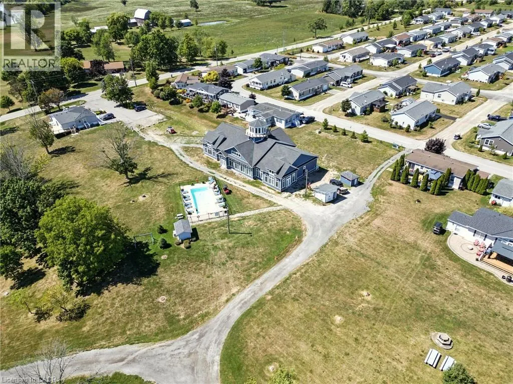 55 RIVERBEND Crescent