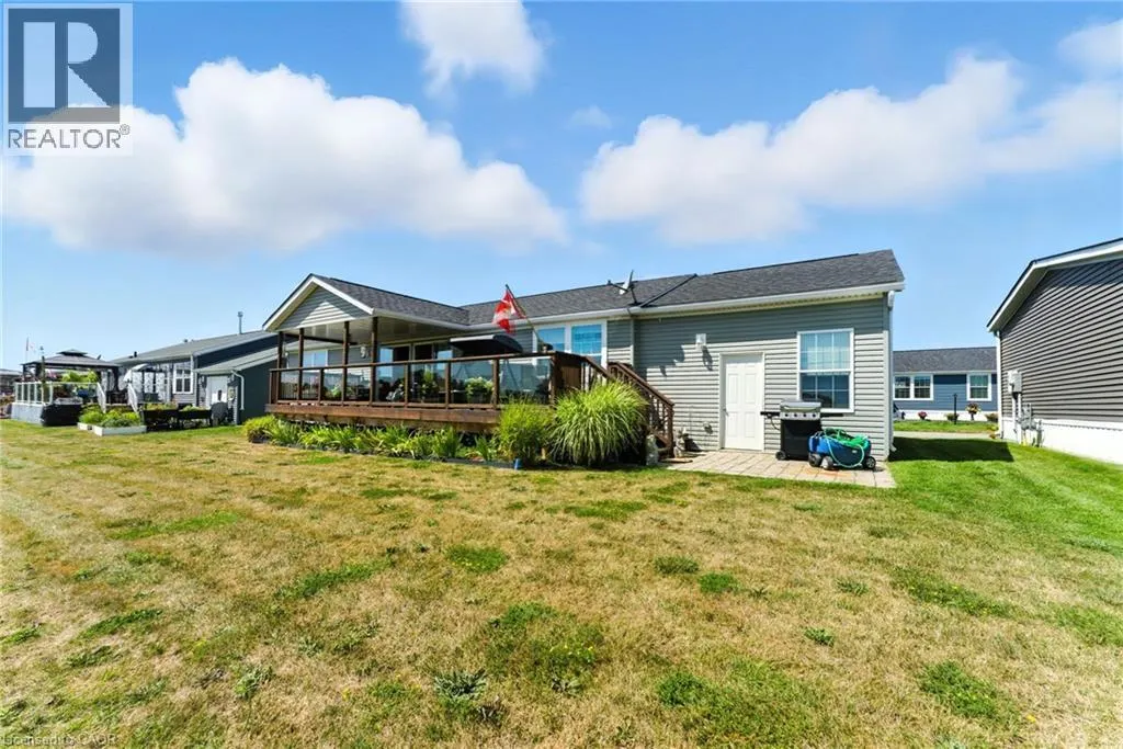 55 RIVERBEND Crescent