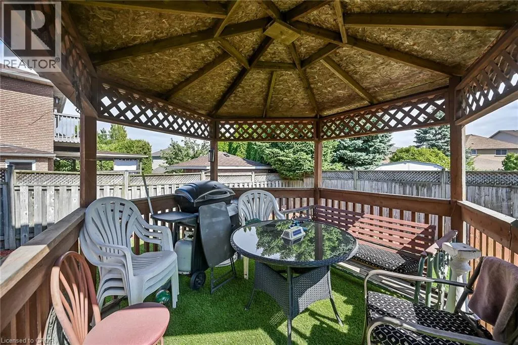 140 SOLOMON Crescent