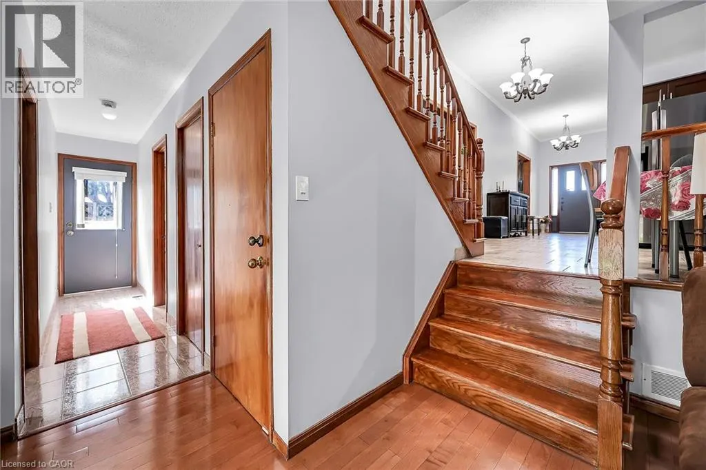 140 SOLOMON Crescent