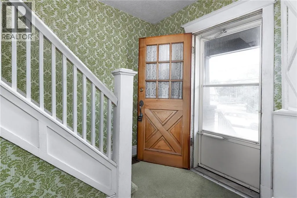 62 ALPINE Avenue