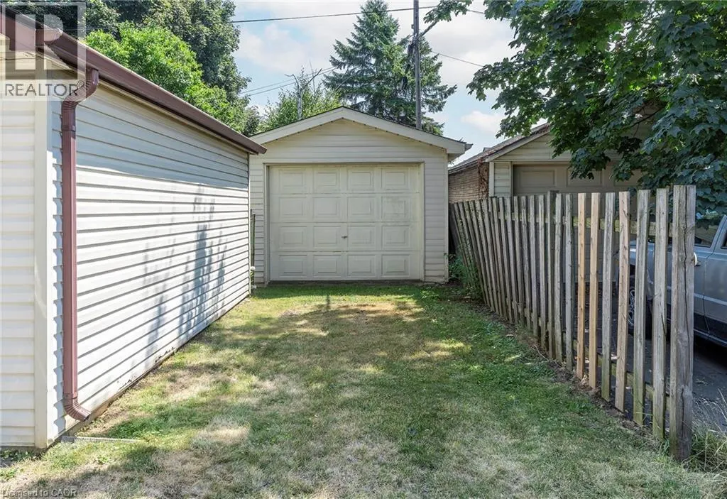 62 ALPINE Avenue