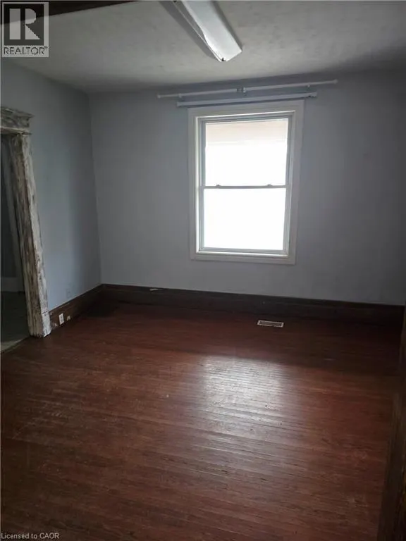 15 SHADE Street