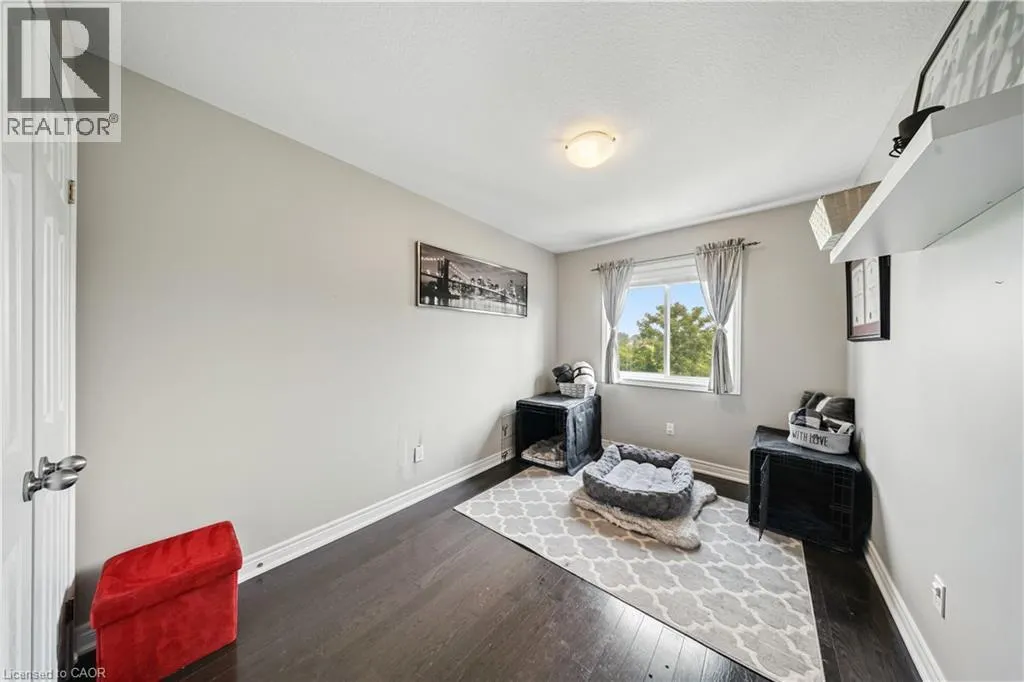 22 MADONNA Drive