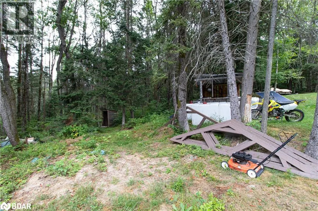 1415 LONG LAKE Road