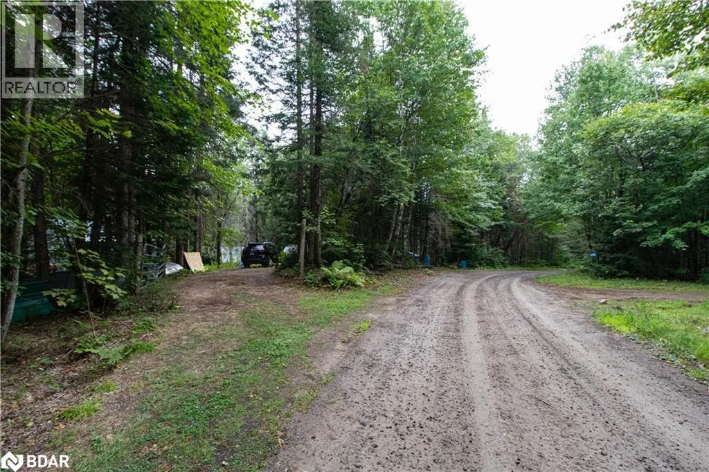 1415 LONG LAKE Road