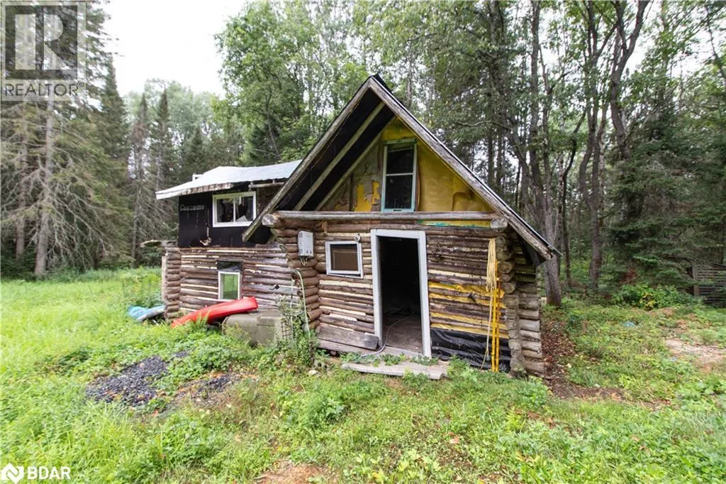 1415 LONG LAKE Road