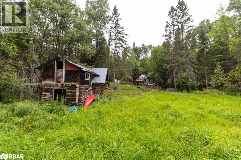 1415 LONG LAKE Road