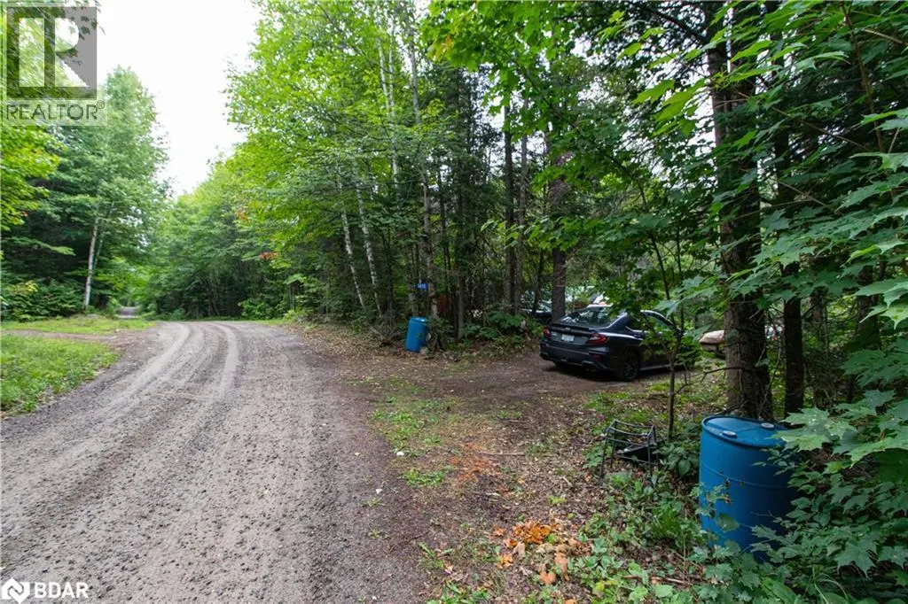 1415 LONG LAKE Road