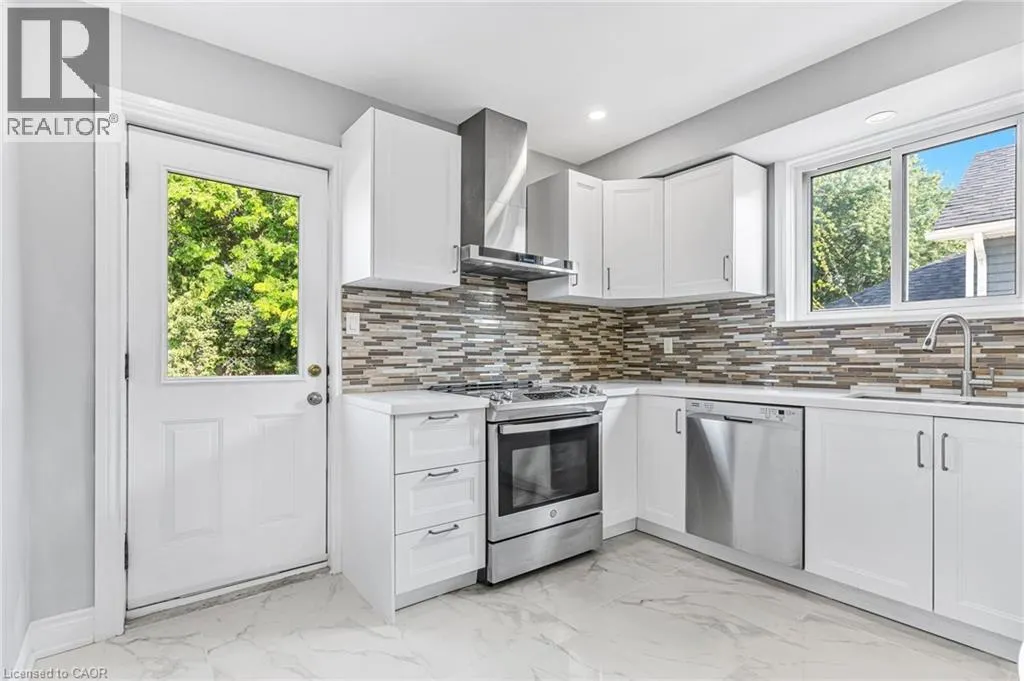 146 CRAIGROYSTON Road