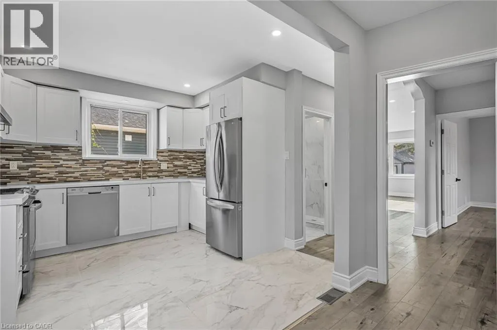 146 CRAIGROYSTON Road