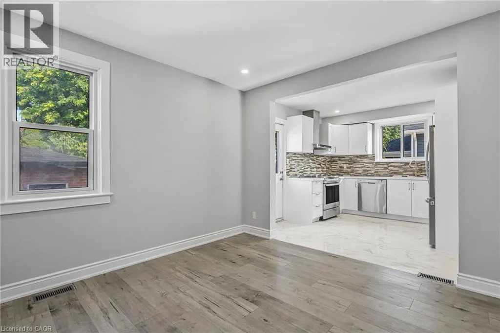 146 CRAIGROYSTON Road