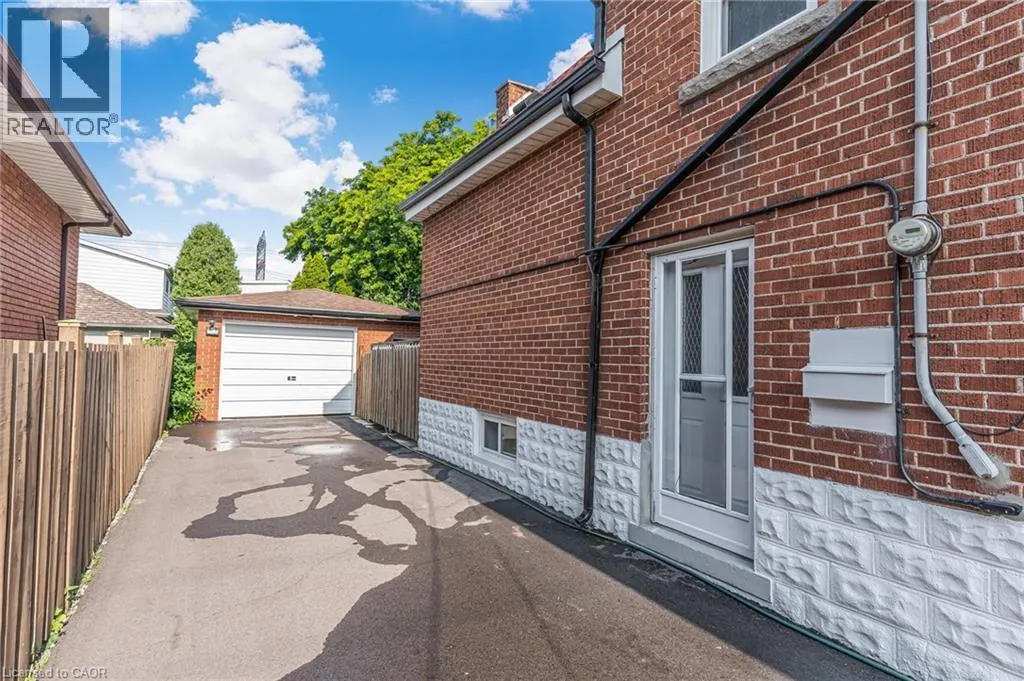 146 CRAIGROYSTON Road