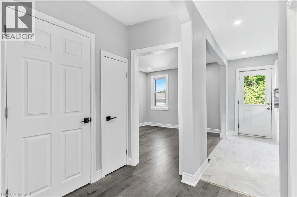 146 CRAIGROYSTON Road