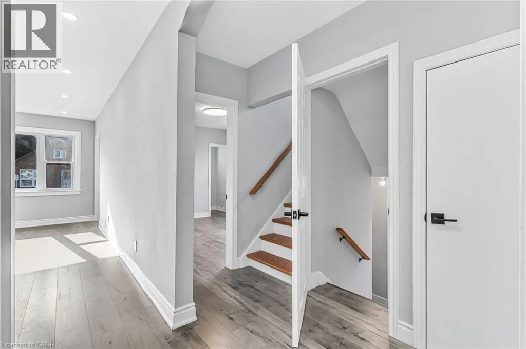 146 CRAIGROYSTON Road