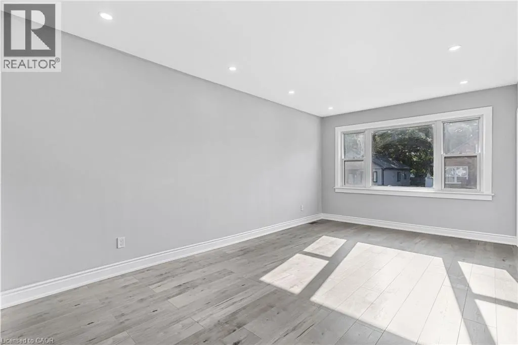 146 CRAIGROYSTON Road