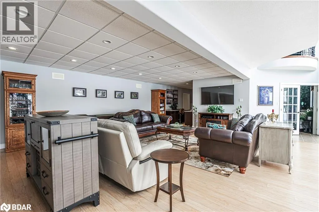 1372 DIVISION ROAD EAST