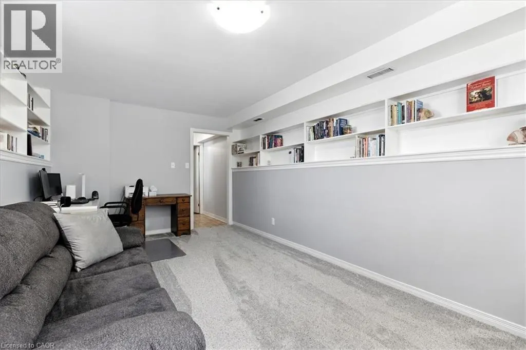 53 WAKE ROBIN Drive