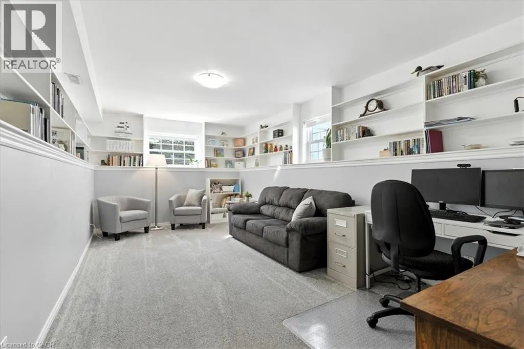 53 WAKE ROBIN Drive