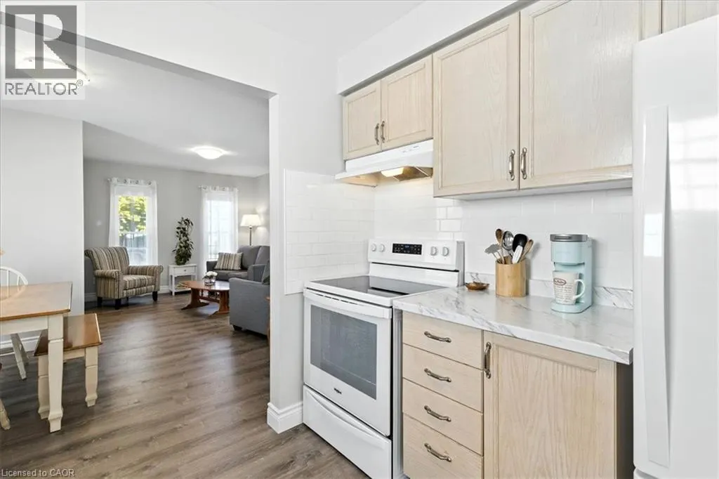 53 WAKE ROBIN Drive