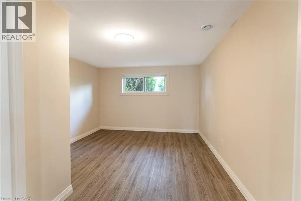444 QUEEN VICTORIA Drive