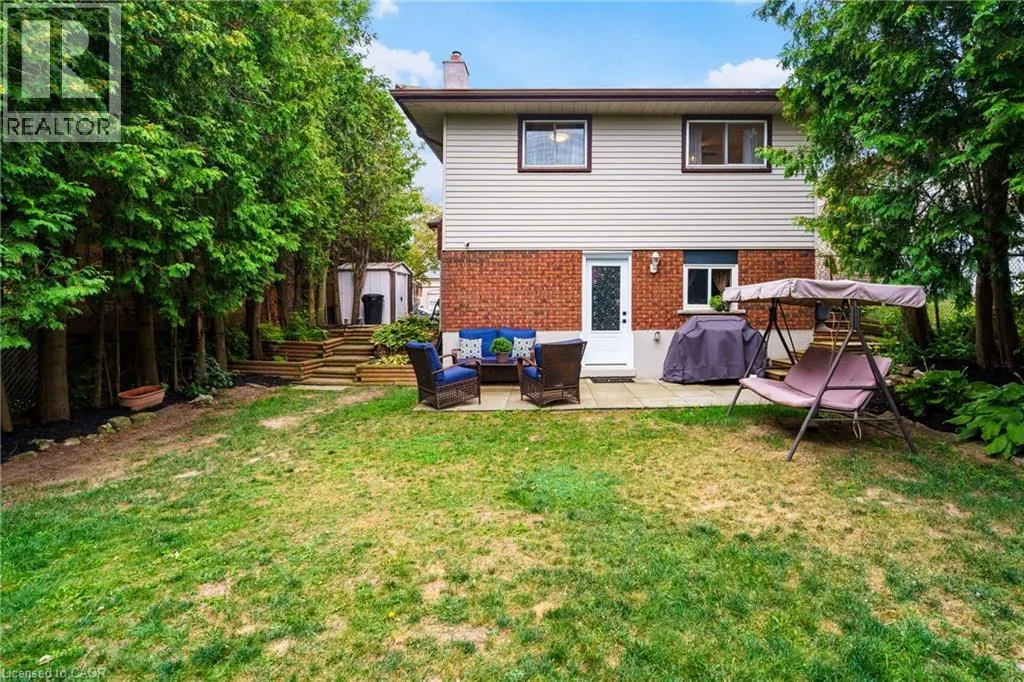 444 QUEEN VICTORIA Drive
