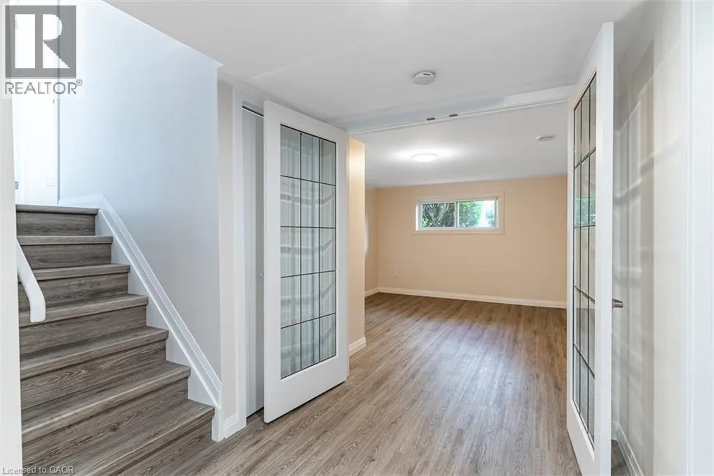 444 QUEEN VICTORIA Drive