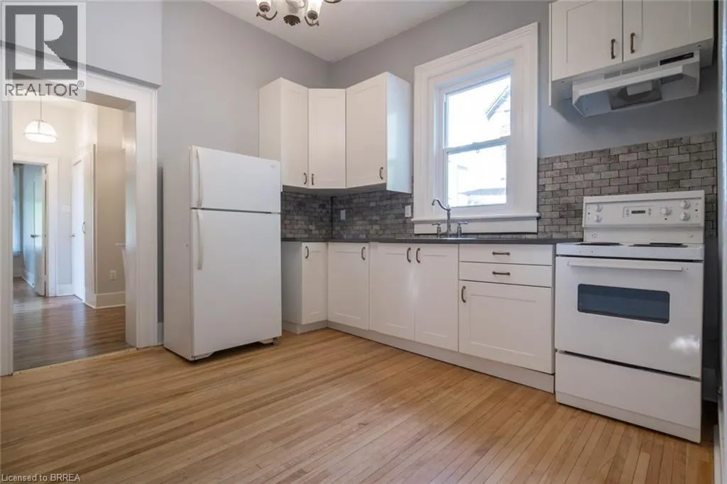 31 PALMERSTON Avenue Unit# Lower, #Lower