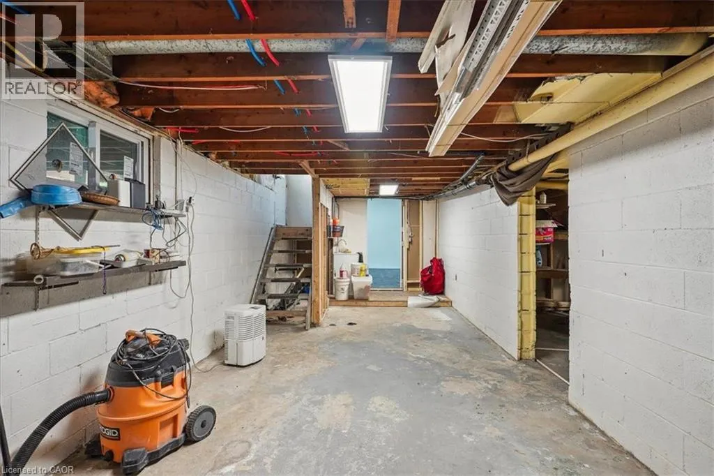 677 GLANCASTER Road
