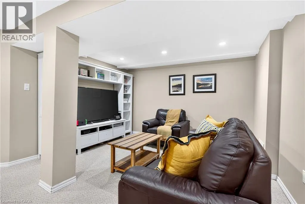 6 CHUDLEIGH Street