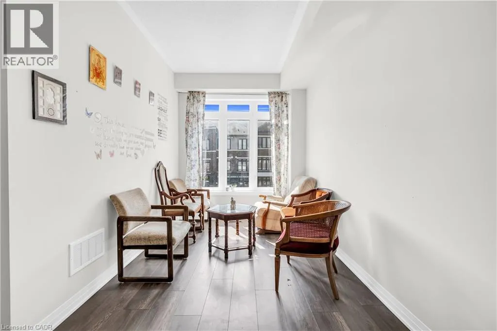 585 COLBORNE Street E Unit# 106, #106