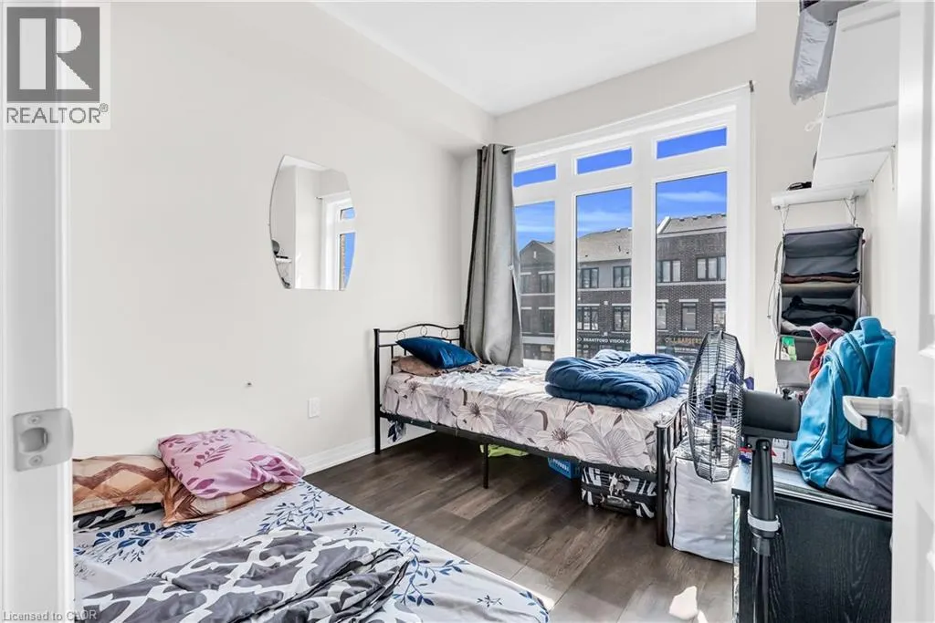 585 COLBORNE Street E Unit# 106, #106