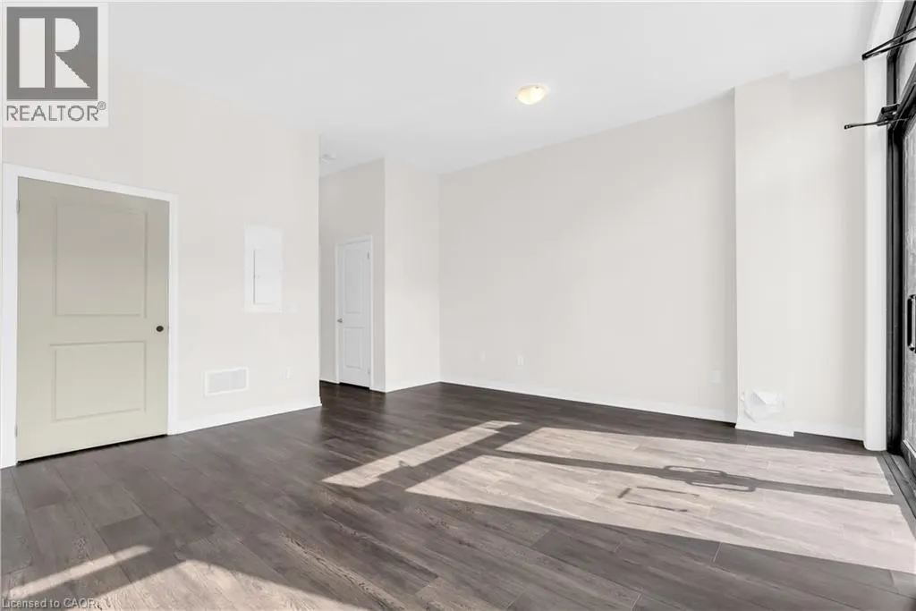 585 COLBORNE Street E Unit# 106, #106