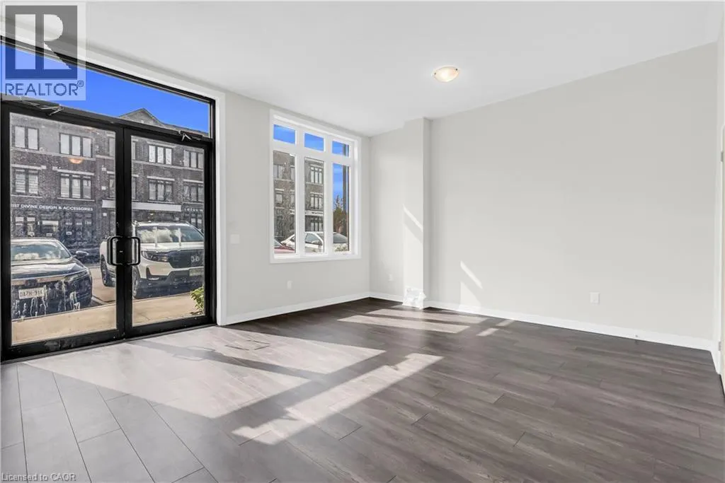 585 COLBORNE Street E Unit# 106, #106