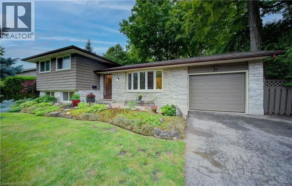 47 HILLCREST Lane